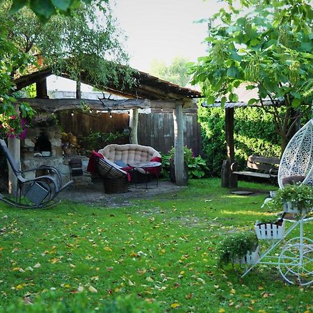 Sadyba Pochayiv Villa Pochaiv Bagian luar foto