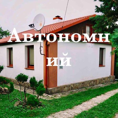 Sadyba Pochayiv Villa Pochaiv Bagian luar foto