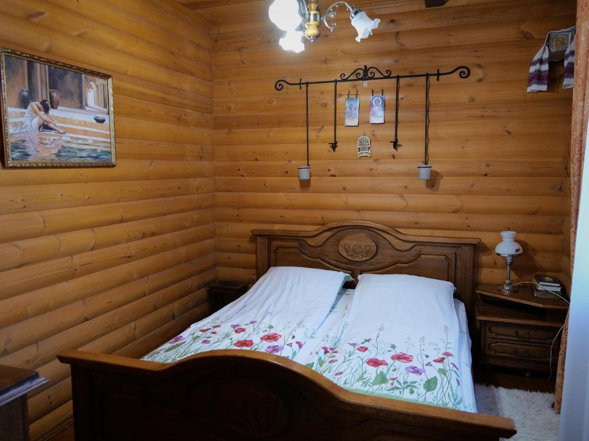Sadyba Pochayiv Villa Pochaiv Bagian luar foto