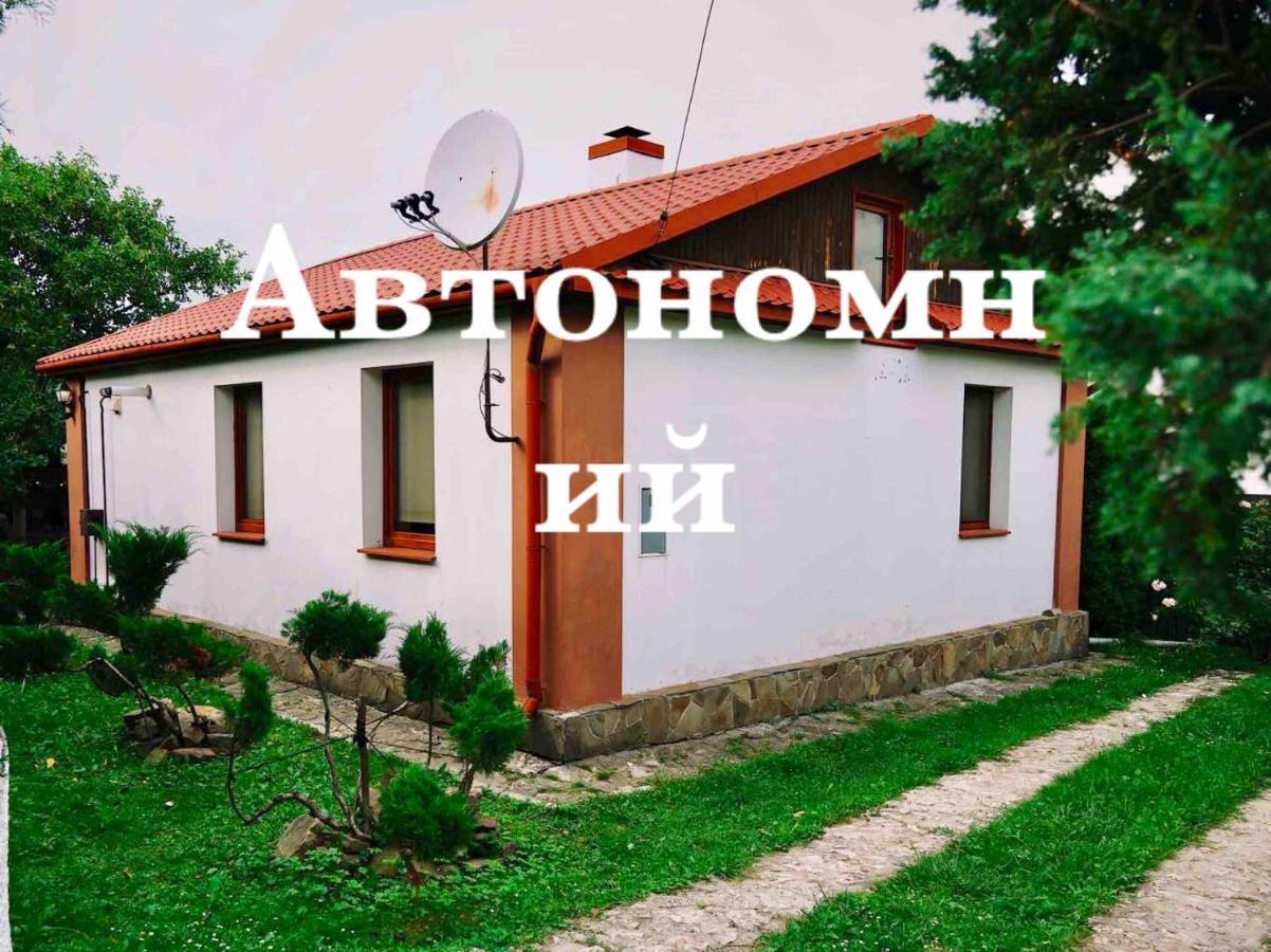 Sadyba Pochayiv Villa Pochaiv Bagian luar foto