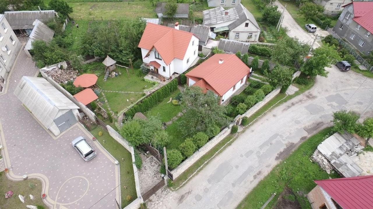 Sadyba Pochayiv Villa Pochaiv Bagian luar foto